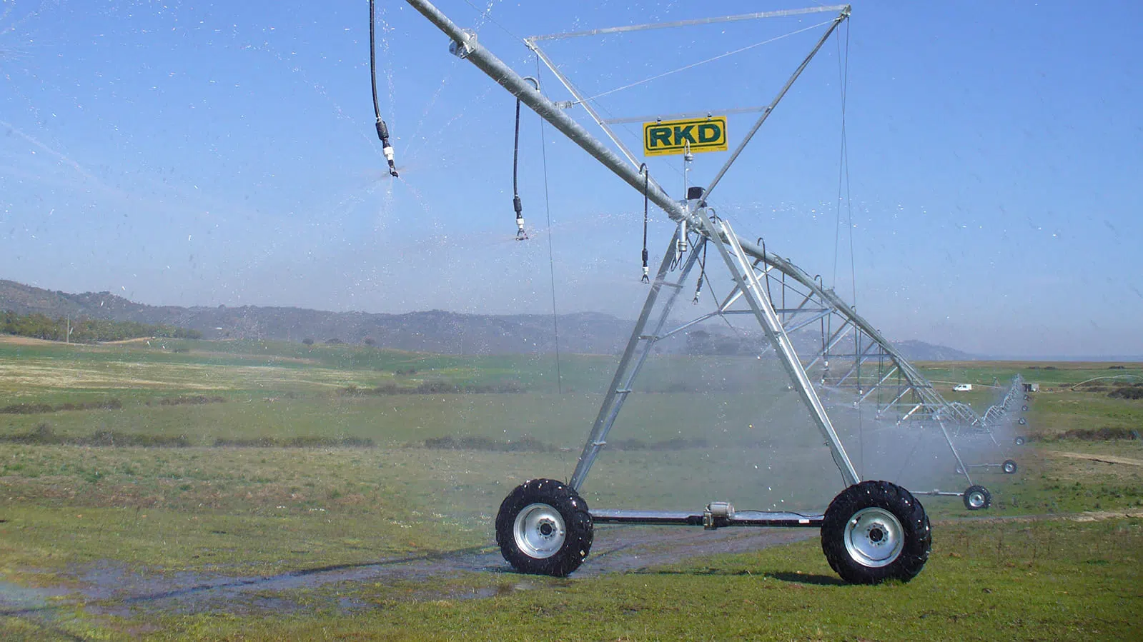 pivot-de-rega-em-campo-agricola-13.webp